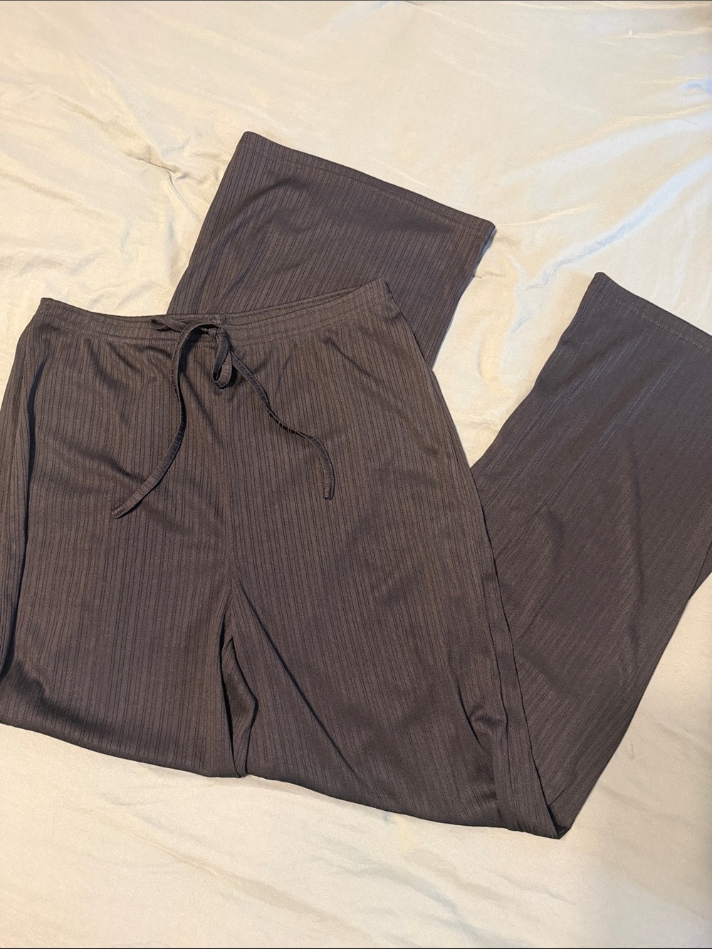 Ribbed Pants in black